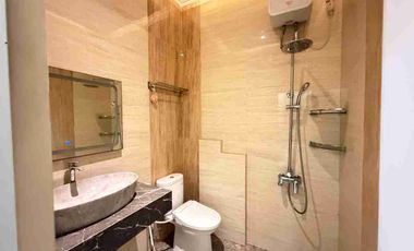 Rumah Mewah 2 Lt Harga Turun Banjarsari Solo Kota