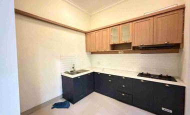 Rumah Mewah 2 Lt Harga Turun Banjarsari Solo Kota