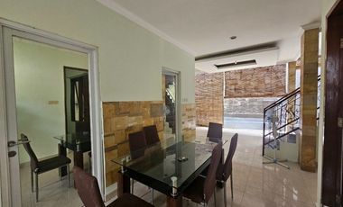 Rumah 5 Kamar Tidur Cantik Dijual, di Gatsu Barat Denpasar Area