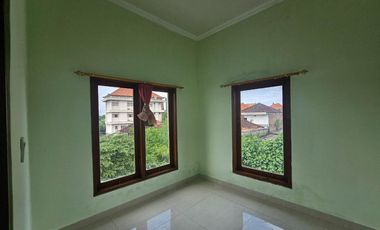 Rumah 5 Kamar Tidur Cantik Dijual, di Gatsu Barat Denpasar Area
