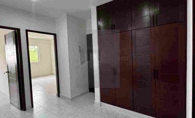 Hermoso Conjunto de Tres CASAS