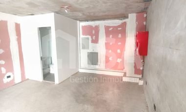 LOCAL COMERCIAL A UNA CUADRA DE MALL Y METRO PLAZA EGAÑA, UBICACION PRIVILEGIADA