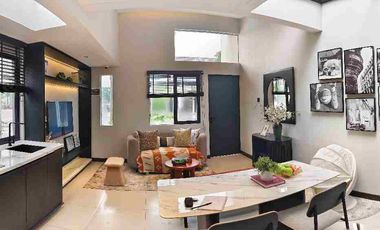 Di jual cepat Rumah 400 juta lippo cikarang bekasi