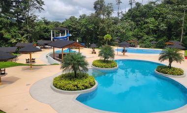 Quinta Vacacional de 811 m² en venta en Norte de Pedro Vicente Maldonado