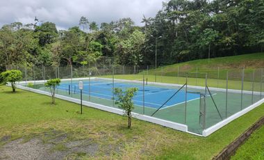 Quinta Vacacional de 811 m² en venta en Norte de Pedro Vicente Maldonado