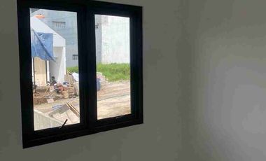 Rumah siap huni di Cihanjuang bonus kanopi Dekat cimahi