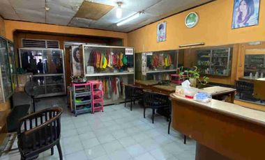 Di jual ruko 1,5 lantai lokasi strategis di jalan kramat sentiong kramat senen jakarta pusat