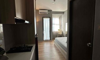 Jual Apartemen Trans Park Cibubur Full Furnished Lantai 35 View Danau Cibubur / City Light Samping TSM Cibubur