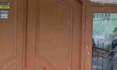 Di sewakan rumah  1 lantai 2 kamar tidur lokasi Kedaung Sawangan Depok Jawa Barat