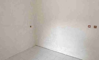 Di sewakan rumah  1 lantai 2 kamar tidur lokasi Kedaung Sawangan Depok Jawa Barat