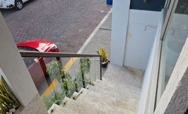 DEPARTAMENTO EN RENTA EXTERIOR MUY ILUMINADO EN SANTA CRUZ DEL MONTE