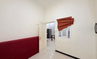 Dijual Rumah Siap Huni dan Strategis Dekat Transmart Rungkut, Surabaya