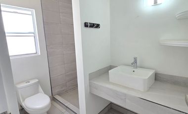 CASA DE RENTA EN CERRADA QUEBEC, MEXICALI