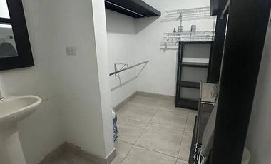 CASA DE RENTA SEMIAMUEBLADA EN PUERTA DE ALCALA, MEXICALI