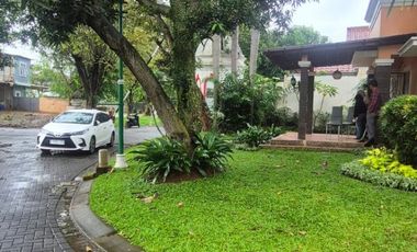 Disewakan Rumah Luas dan Nyaman di Lokasi Cozy Raffles Hills Cibubur