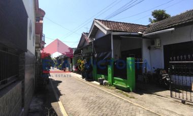 Rumah + Toko Dalam Perumahan Hook Jalan di Gogorante Kab Kediri