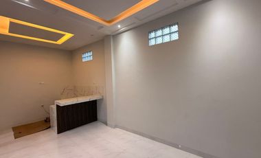 Dijual Rumah Modern Cikeas Cibubur Lokasi Strategis Pinggir Tol Cibubur
