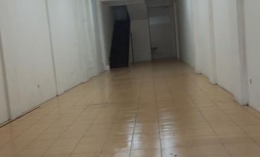 RUKO 3,5 LANTAI LOKASI BAGUS RAMAI STRATEGIS COCOK UNTUK SEGALA USAHA SIAP PAKAI DI MAINROAD PUNGKUR BANDUNG