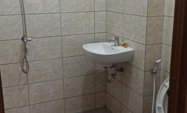 RUKO 3,5 LANTAI LOKASI BAGUS RAMAI STRATEGIS COCOK UNTUK SEGALA USAHA SIAP PAKAI DI MAINROAD PUNGKUR BANDUNG