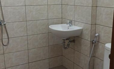 RUKO 3,5 LANTAI LOKASI BAGUS RAMAI STRATEGIS COCOK UNTUK SEGALA USAHA SIAP PAKAI DI MAINROAD PUNGKUR BANDUNG