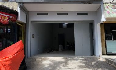 RUKO 1,5 LANTAI BANGUNGAN BARU RENOVASI LOKASI RAMAI STRATEGIS SIAP PAKAI DI ASTANA ANYAR BANDUNG