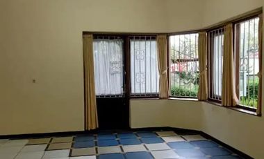 RUMAH LUAS ASRI NYAMAN TERAWAT SIAP HUNI DI RIAU BANDUNG