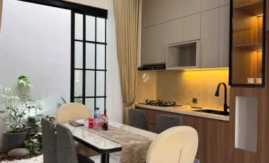 Dijual Rumah 3 Lantai Jakarta Selatan  Baru Brand New House Cirendeu Mewah Model American Classic