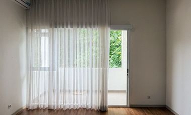 RUMAH KEREN 2 LANTAI MINIMALIS MODERN SEMI FURNISHED NYAMAN SIAP HUNI DI AWILIGAR BANDUNG