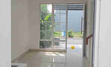 Disewakan Rumah Bagus Siap Huni  Di Cluster La Seine JGC Jakarta