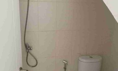 Disewakan Rumah Bagus Siap Huni  Di Cluster La Seine JGC Jakarta