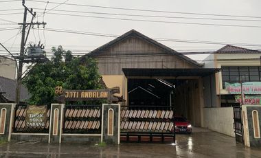 Dijual Gudang Siap Huni, Zona Kuning Lokasi Strategis Ngemplak,Boyolali  Luas 1880m2