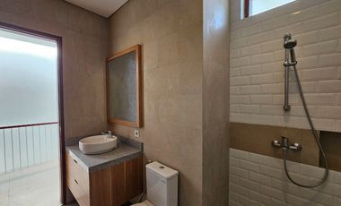 Rumah Baru Minimalis Disewakan, di Cokroaminoto Ubung, Denpasar Area