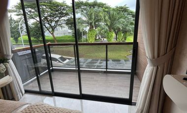 Rumah Mewah Asri Riverside 2 Lantai Rooftop  Cibubur Brand New House Lokasi Strategis Dekat Pintu Tol