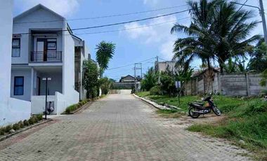 Rumah Asri Berkabut Harga Terjangkau 7 menit ke Stasiun Woosh Padalarang dekat Wisata Lembang