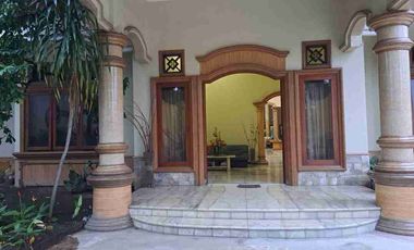 jual rumah mewah luas besar di kota Kediri murah