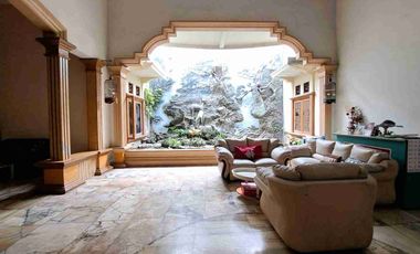 jual rumah mewah luas besar di kota Kediri murah