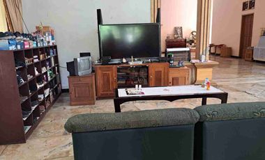 jual rumah mewah luas besar di kota Kediri murah