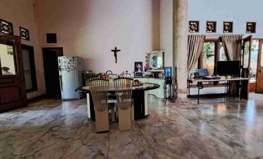 jual rumah mewah luas besar di kota Kediri murah