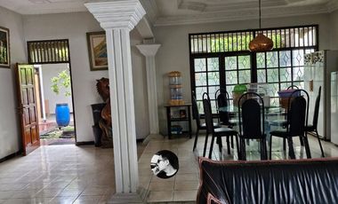 Dijual Rumah dan Toko Bangunan Aktif Lokasi Super Strategis Yogyakarta Luas 1151m²