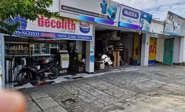 Dijual Rumah dan Toko Bangunan Aktif Lokasi Super Strategis Yogyakarta Luas 1151m²