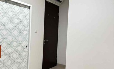 dijual cepat rumah minimalis semi furnish di summarecon mutiara makassar 2 lantai