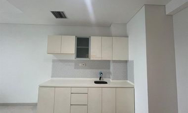 Hunian Ekslusif! Smart key Unit baru Disewakan 2br semi furnished Condominium Grand madison Selangkah ke Central park mall
