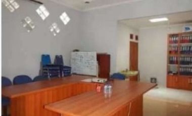 RUMAH ASRI IDAMAN LUAS TERAWAT SIAP HUNI DI MARGAHAYU PERMAI BANDUNG