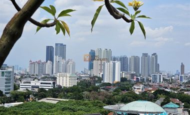 New Unit Dengan Furnished Baru, Disewakan Apartemen AKR Gallery West Residences 1BR Siap Huni, Akses Coonecting AKR Office Tower Kebon Jeruk