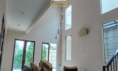 Rumah Bagus Siap Huni area Kemang Jakarta Selatan