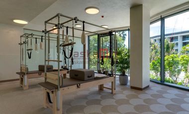 🔥 Private Lift, Sea View, 2 Bedrooms, Fully Furnished, Beachfront, High Privacy