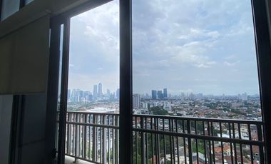 Disewakan Kantor Minimalis 97 M2 di Soho Pancoran, Harga Kompetitif Bebas Overtime