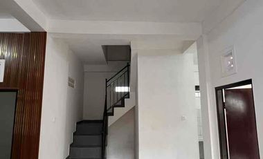 Rumah Lantai 2 Siap Huni Di Abianbase Dalung Dkt Buduk Sempidi Kapal Lukluk Padonan Canggu