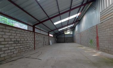 Complejo de Naves Bodegas Industriales de arriendo en Tarqui a 30 minutos de cuenca sector redondel Cumbe Tarqui Complejo industrial