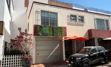 Renta habitación con baño, incluye servicios. San Pedro Cholula